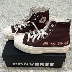 NEW Converse Size 6 Dark Brown/Maroon Paisley Platform High Tops